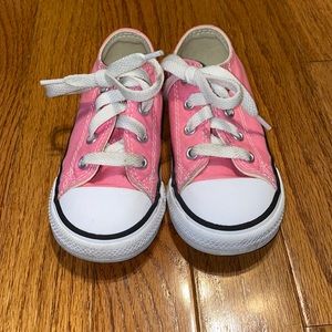 Toddler Girls Pink Converse, size 7